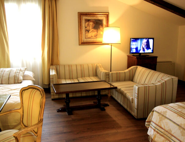 junior_suite_mansarda_villamontanarini